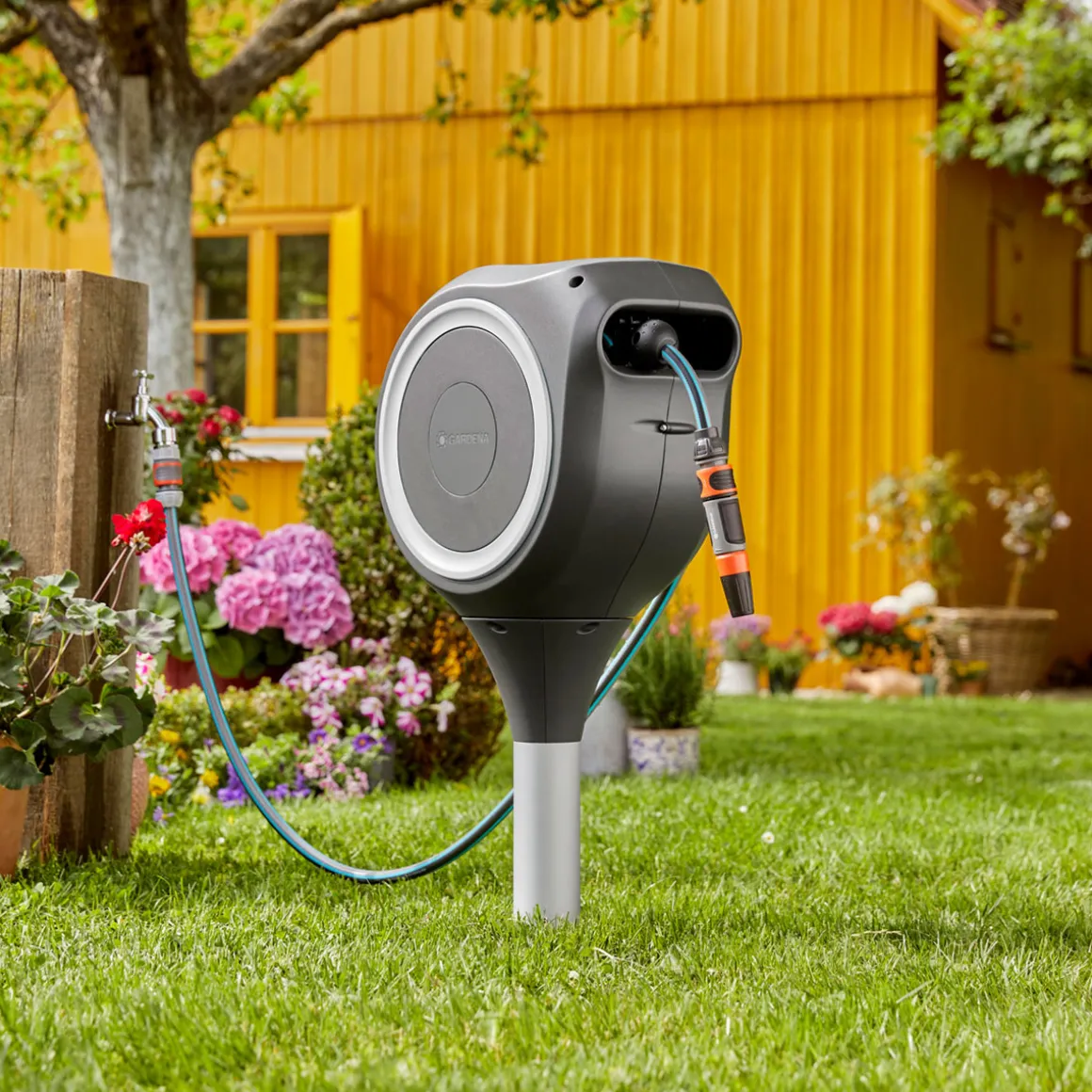 Gardena Gartenschlauchbox RollUp S 15m weiß